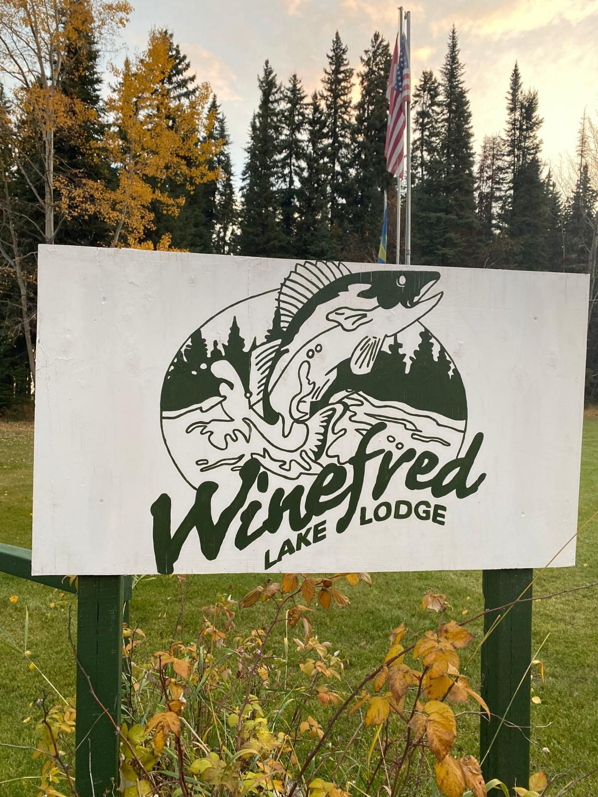 Winefred Winefred Lake Lodge